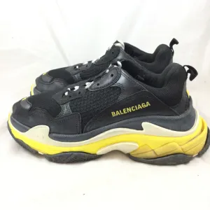 Balenciaga Triple S Sneakers. Size 39